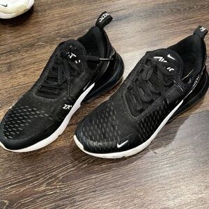 2 Pairs Women’s Nike Air Max 270 (white and black)